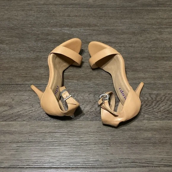 NWT BURJU Zoe True Nude shade 3 Classic Strappy Heeled Sandals | size 7 - Picture 3 of 11